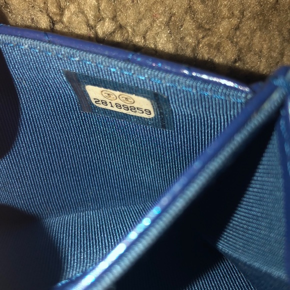 Chanel Cobalt Blue Iridescent CC Wallet Holder - Picture 9 of 13
